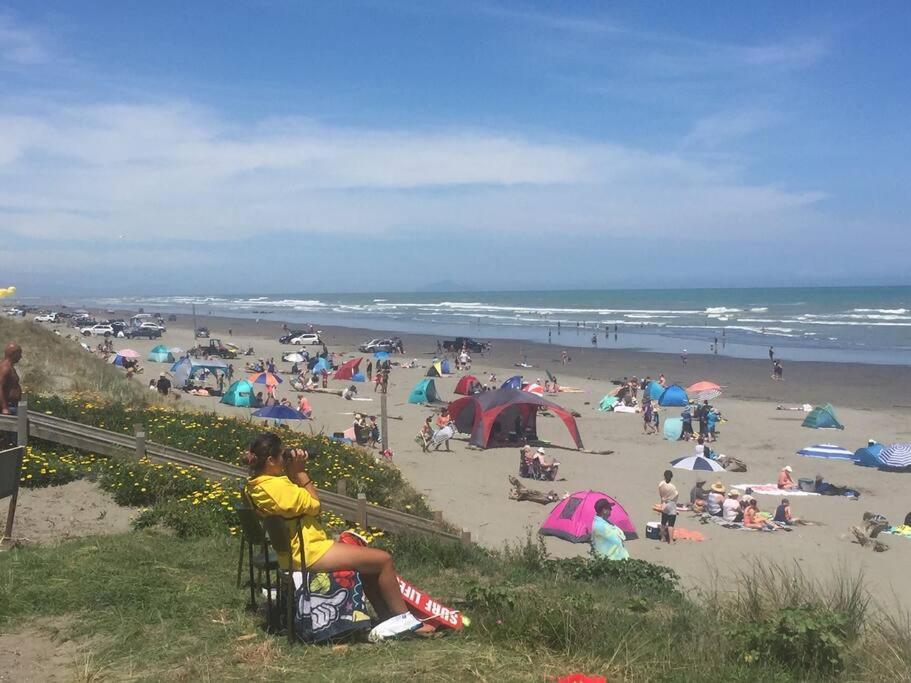 Relaxed Beach Retreat, Mod Family Friendly Bach Foxton Beach Esterno foto